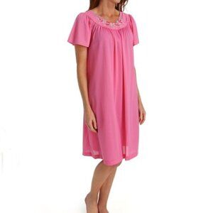 Shadowline Petals Short Sleeve Short Nightgown in Rosy Pink Size 1X NWT